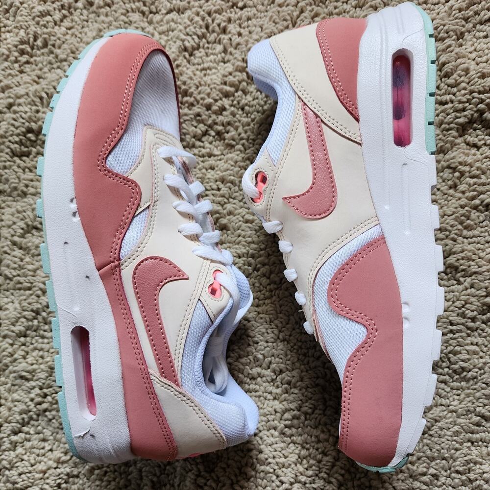 Nike Air Max 1 White Red Star Dust Guava Ice Brand New Sz 6.5Y